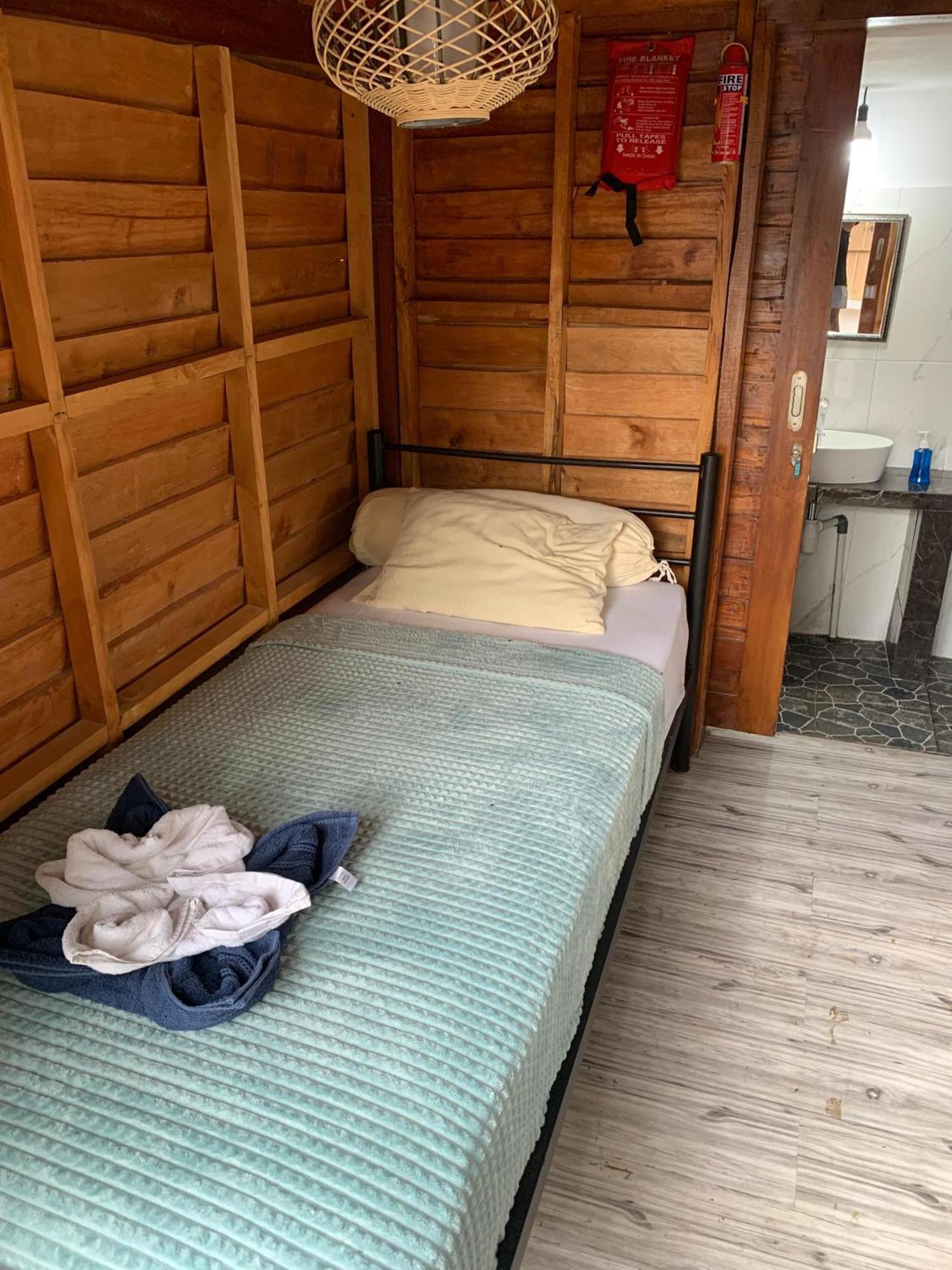 Gili Davidoff Upstairs Budget And Deluxe Τζίλι Τραγουανγκάν Εξωτερικό φωτογραφία